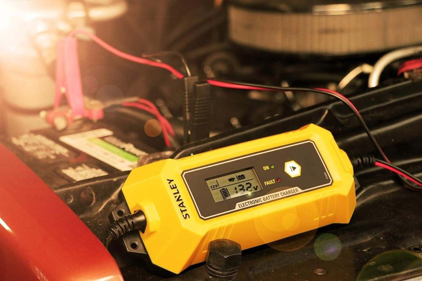 STANLEY Car Battery Charger